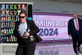 Fat, female Secret Service agent from Trump rally at RNC convention with Chris Christie.