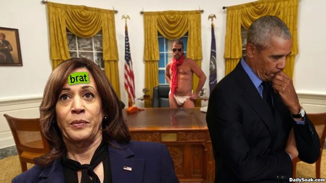 Barack Obama and Kamala Harris inside the Oval Office.