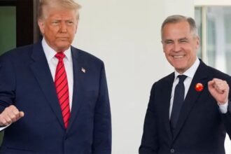 Donald Trump with Chinese spy Mark carney at White House.