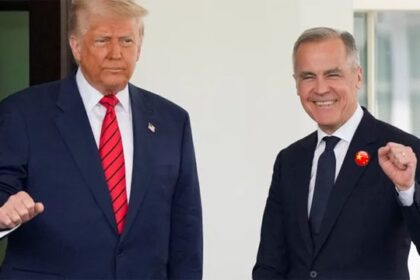 Donald Trump with Chinese spy Mark carney at White House.