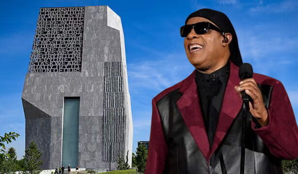 StevieWonder at the Obama Presidential Library.